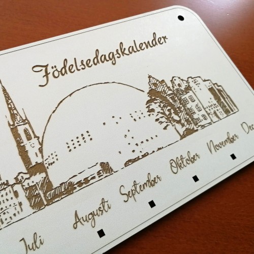 Familienwandkalender aus Holz (SE) 2