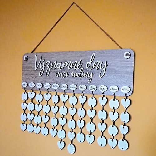 Wooden family 3D wall calendar