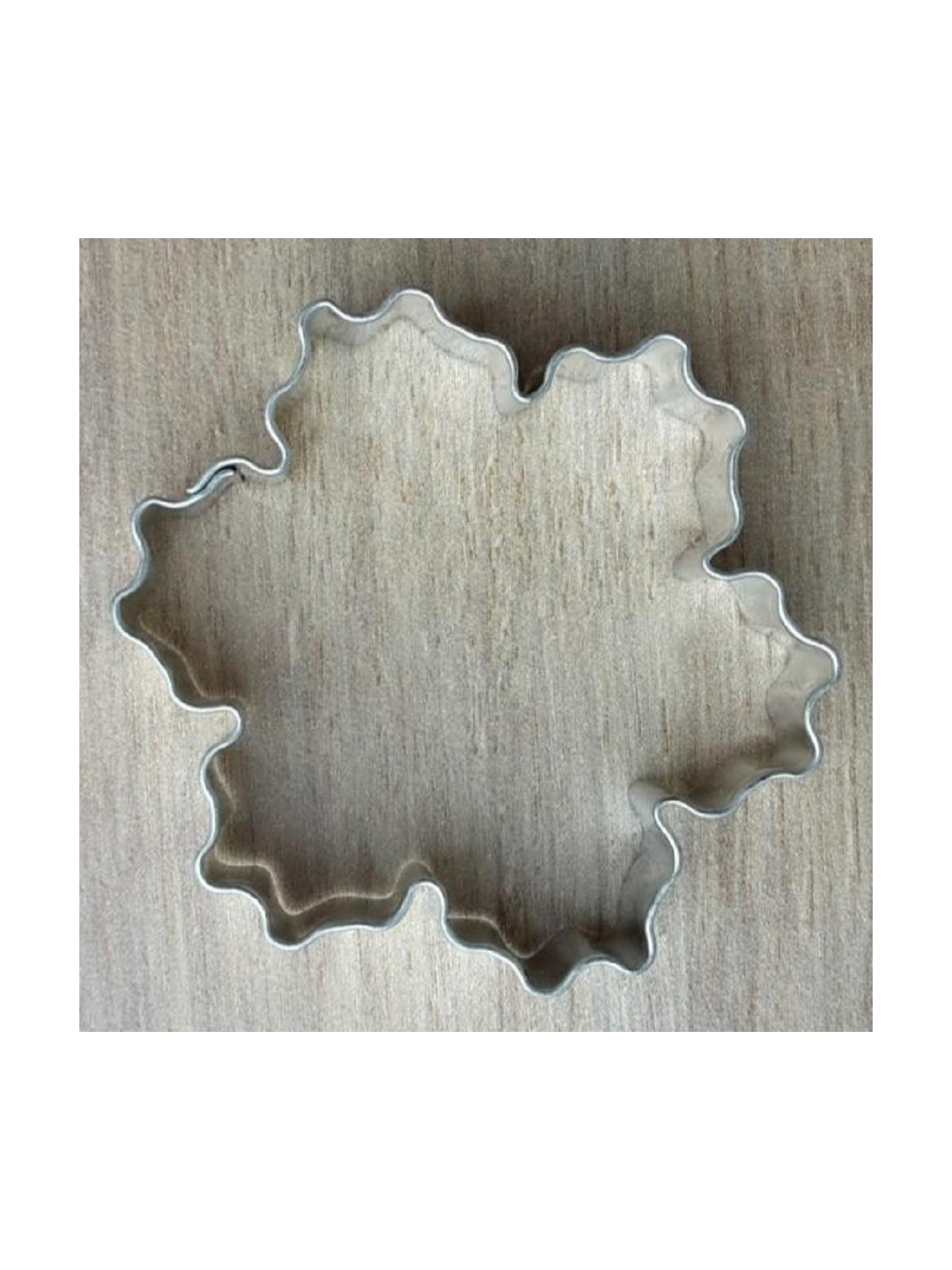 Cookie cutter - scalloped flower