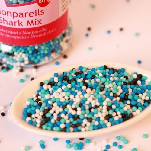 RABATT: FunCakes Nonpareils - shark mix - 80g