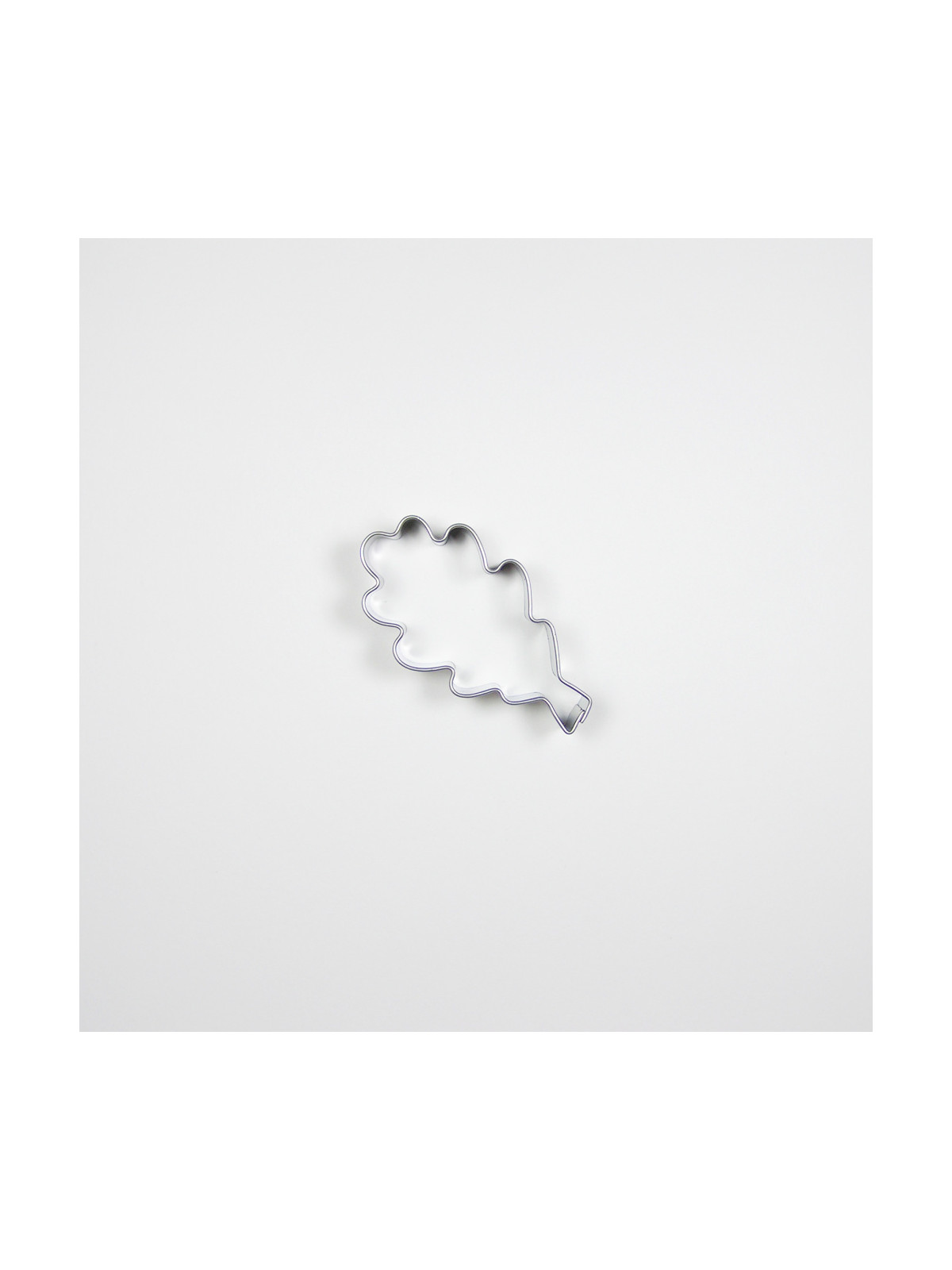 Stainless steel cookie cutter - oak leaf