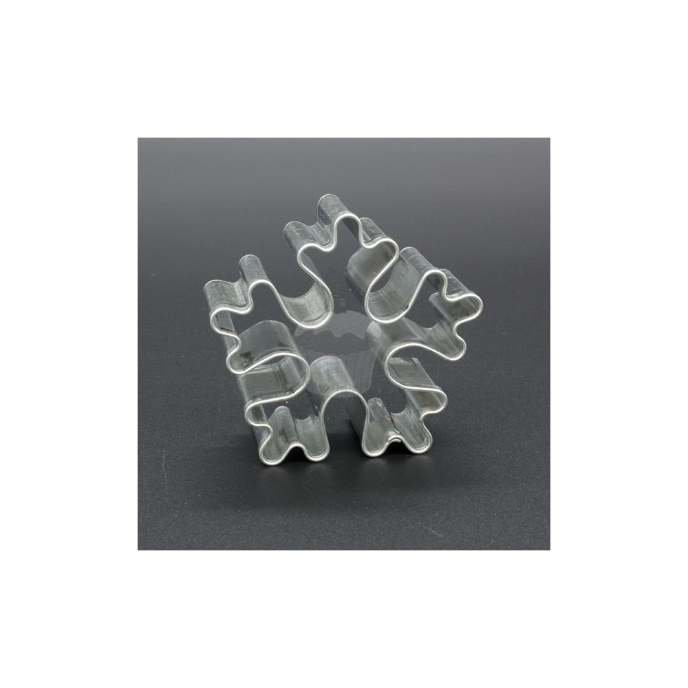 Cookie cutter - small snowflake