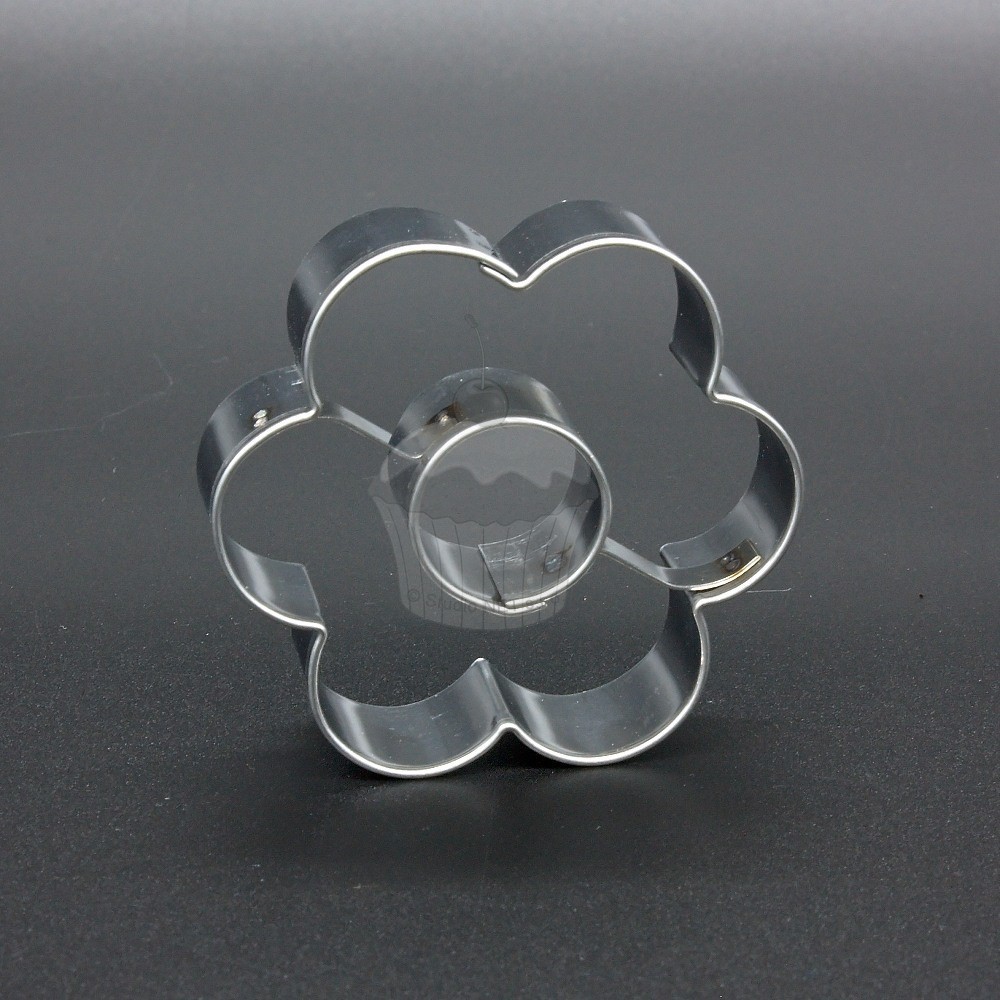 Stainless steel cutter - small flower + wheel