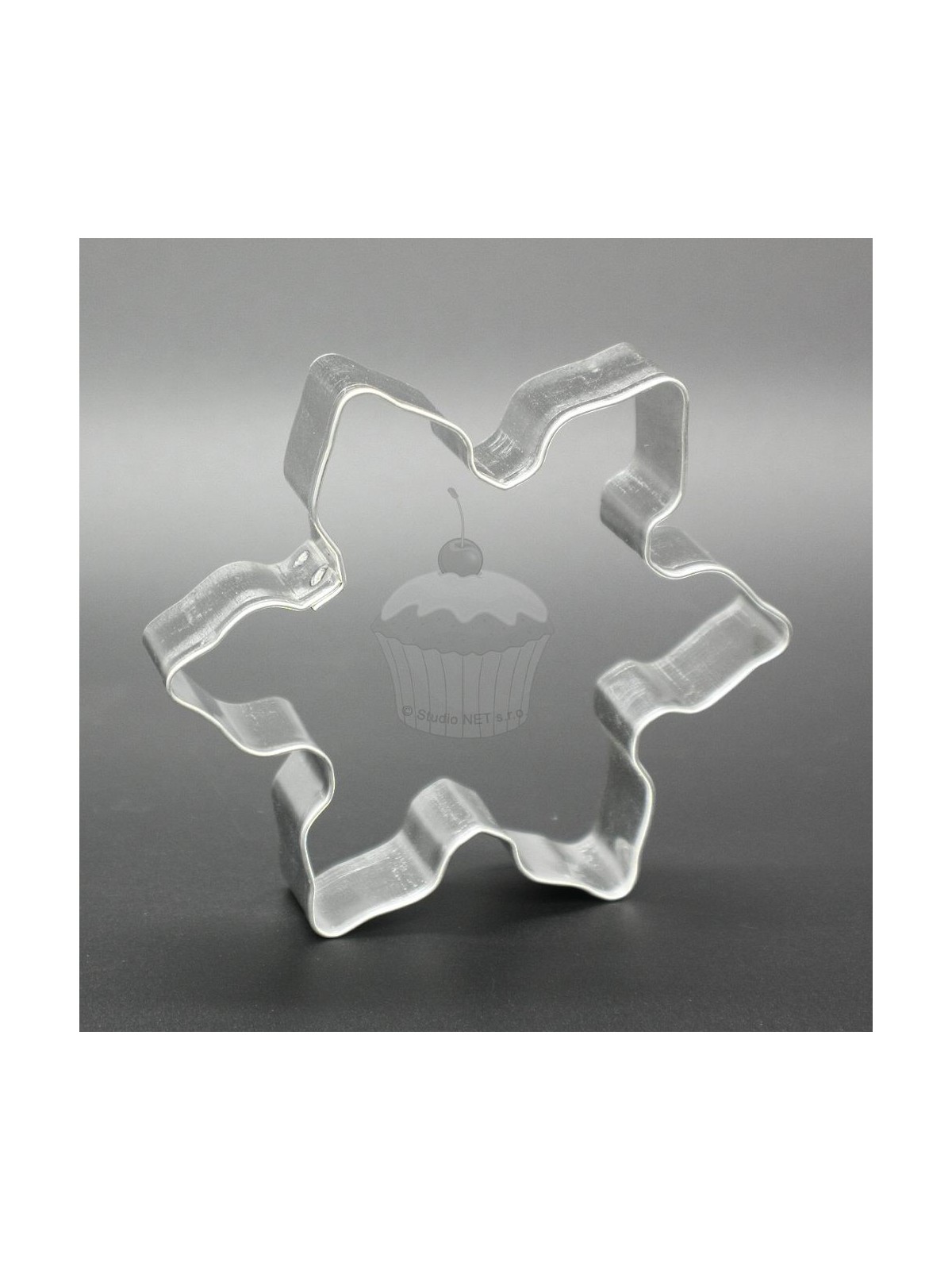 Cookie cutter - snowflake 8.2cm